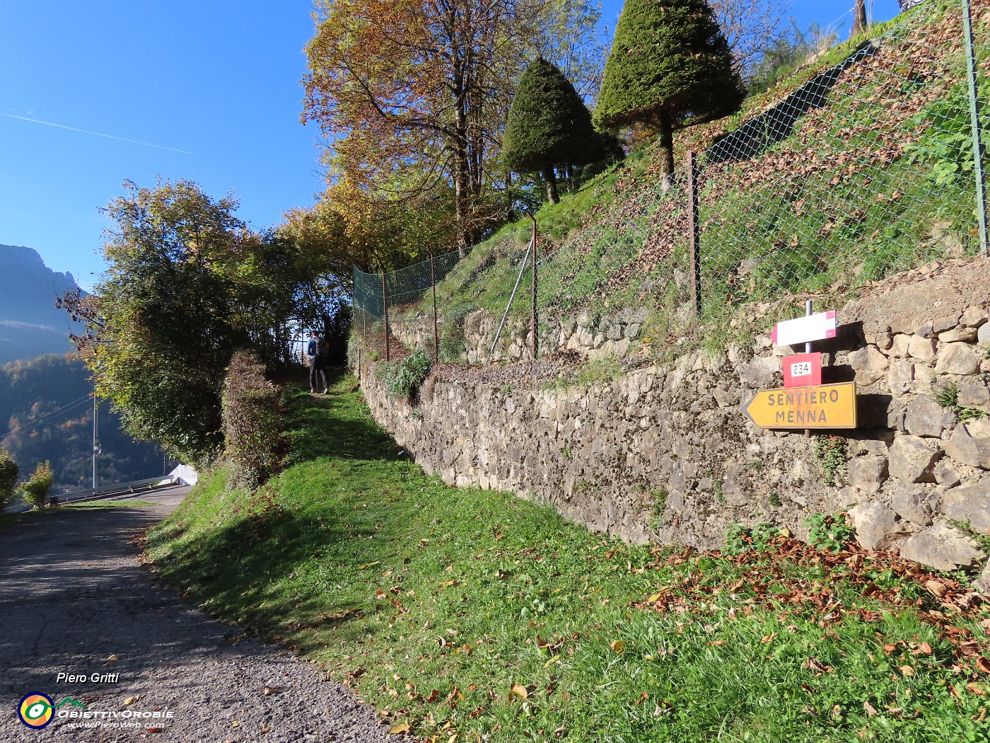 05 Partenza sul Sentiero Menna - 234.JPG